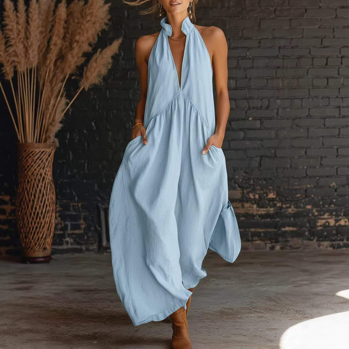 Sleeveless Stand-Collar Dress, picture 6 of 9