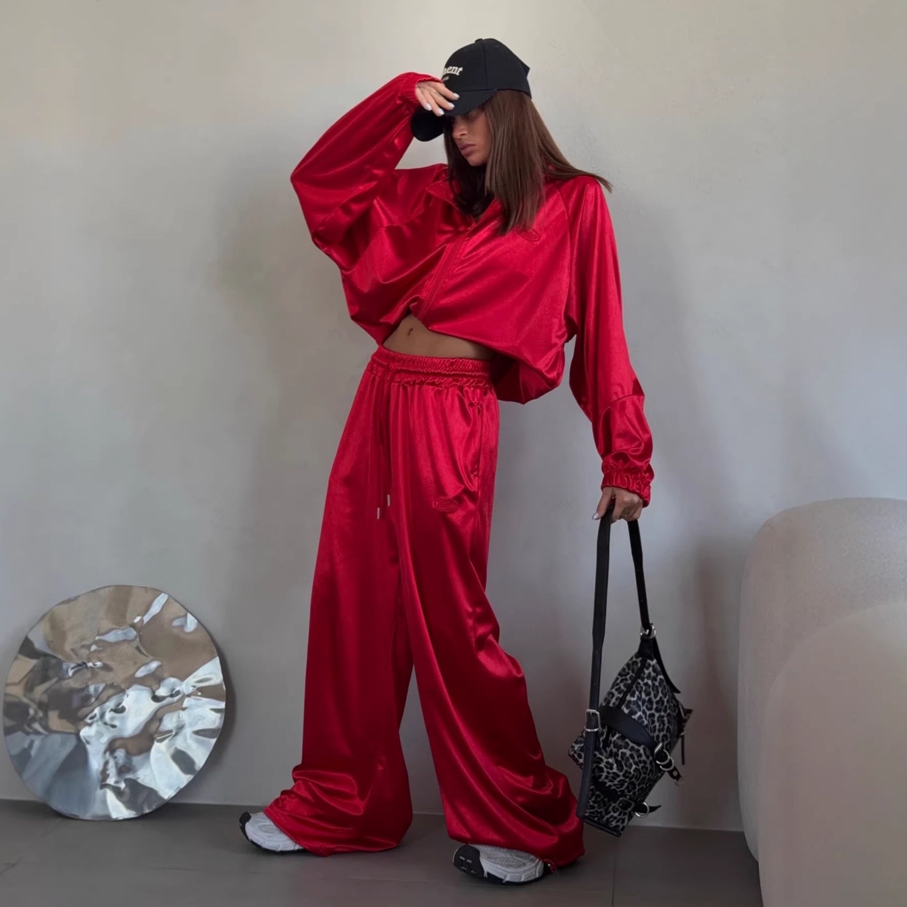 2026 Europe And The United States Cross-border Women's Clothing Spring And Summer New Fashion Trend Loose Sweater Coat Wide Leg Trousers Sports Suit 3