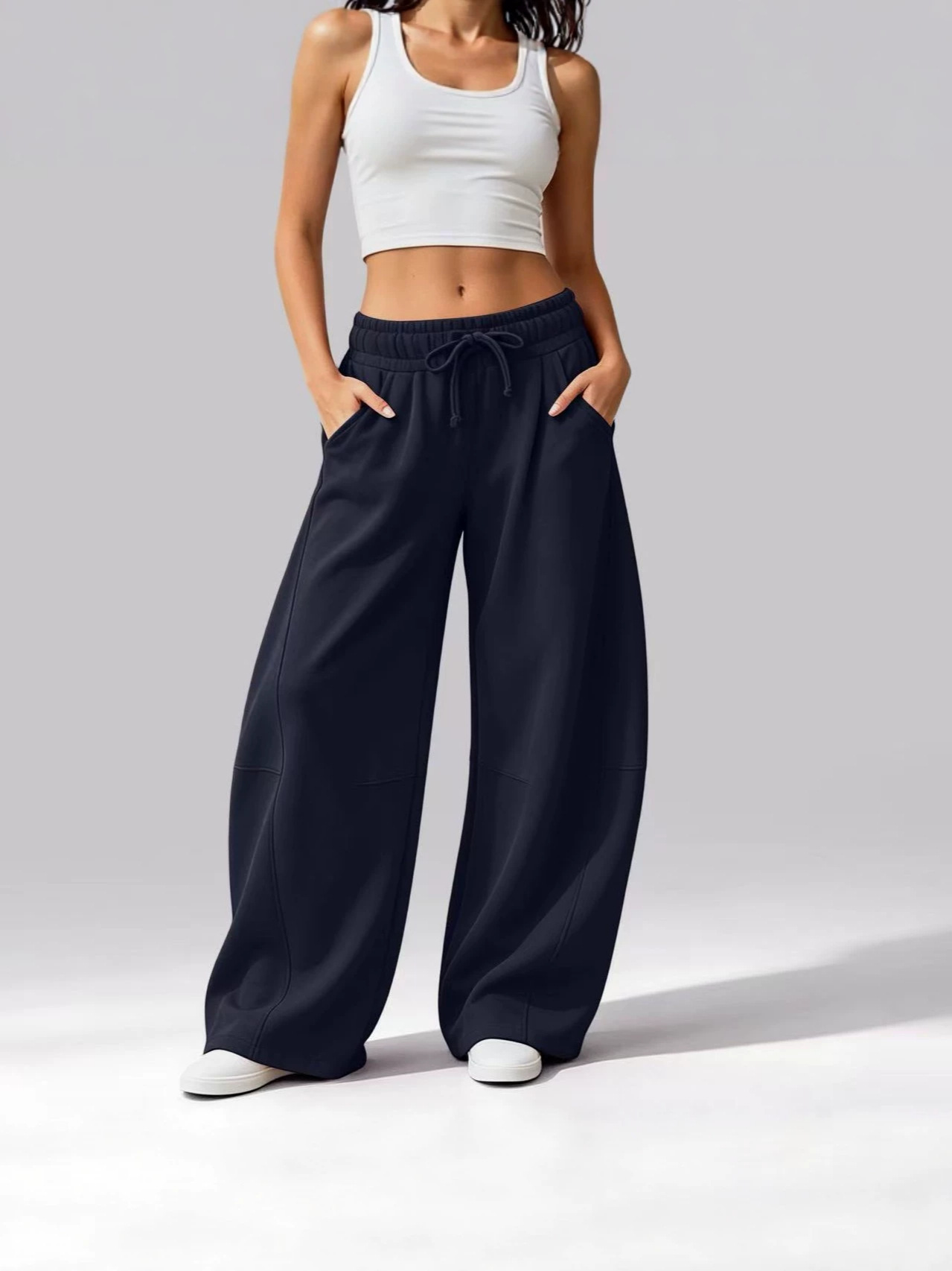 Fleece-Lined Wide-Leg Sweatpants, picture 2 of 11