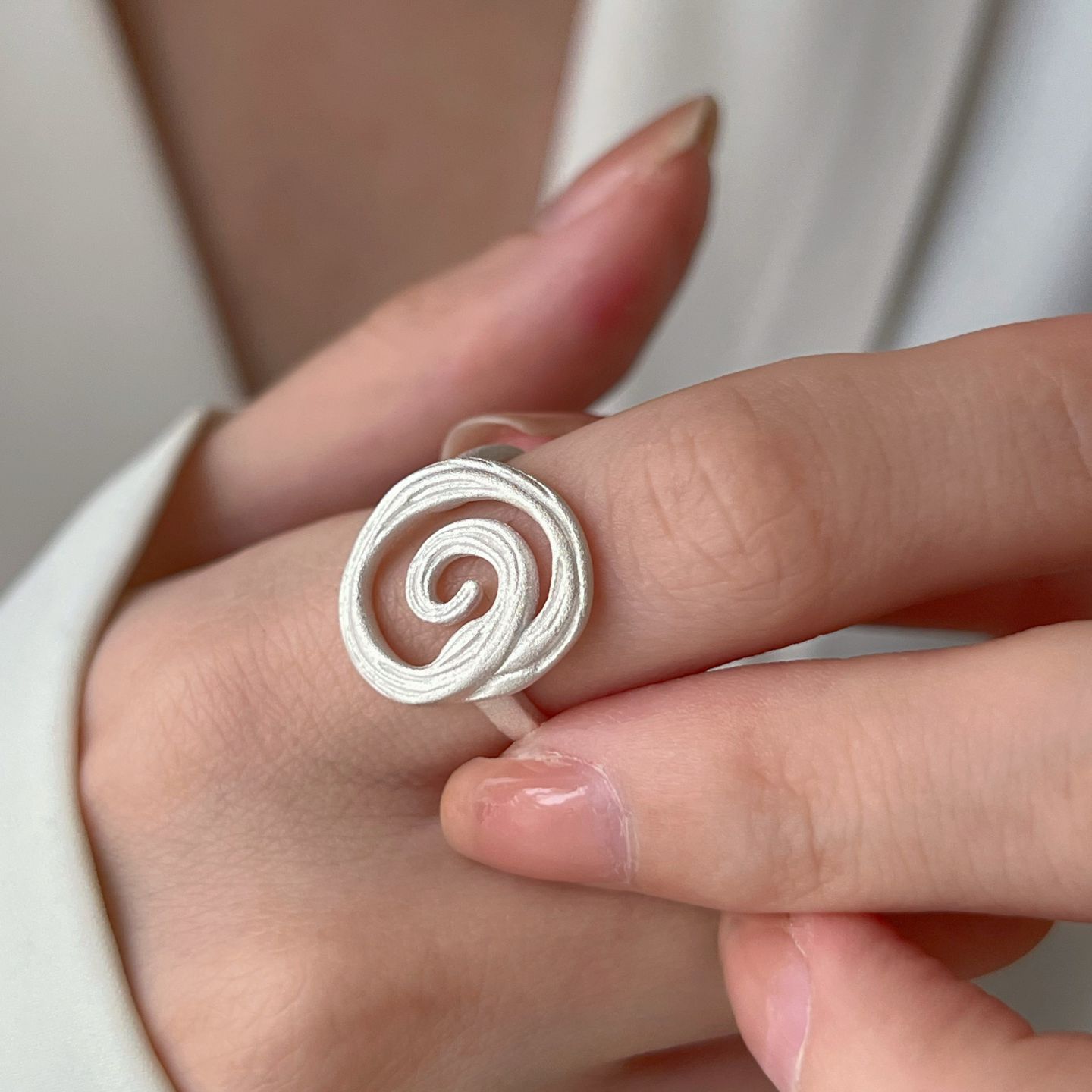 Hollow Spiral Ring For Women, Irregular Frosted