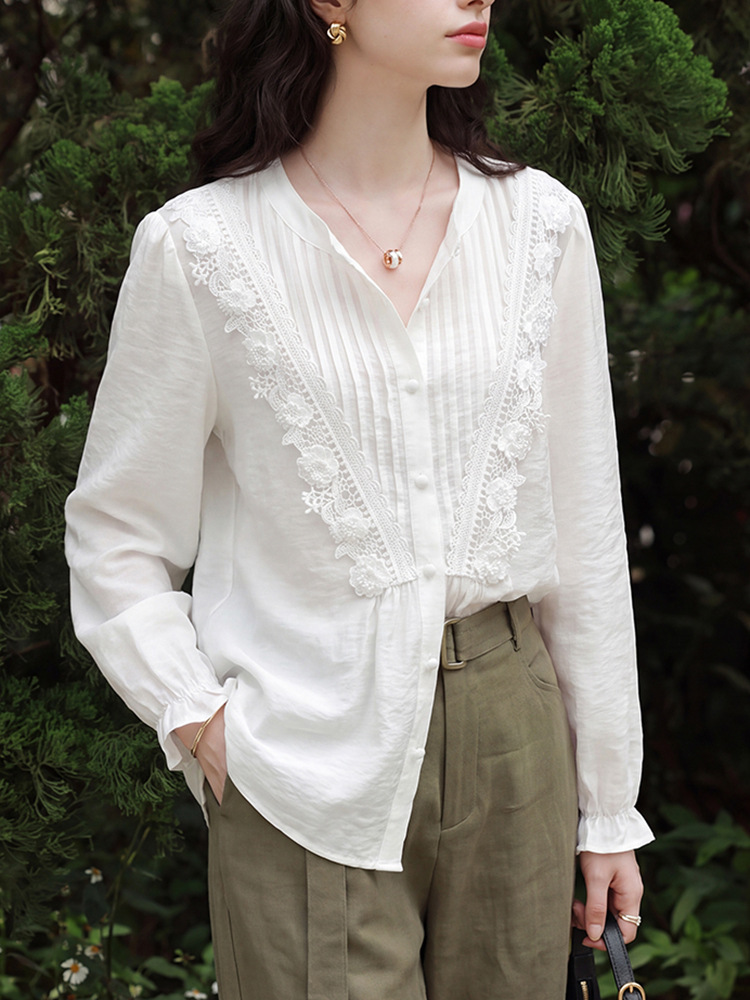 Floral Lace Trim Pleated V-Neck Blouse