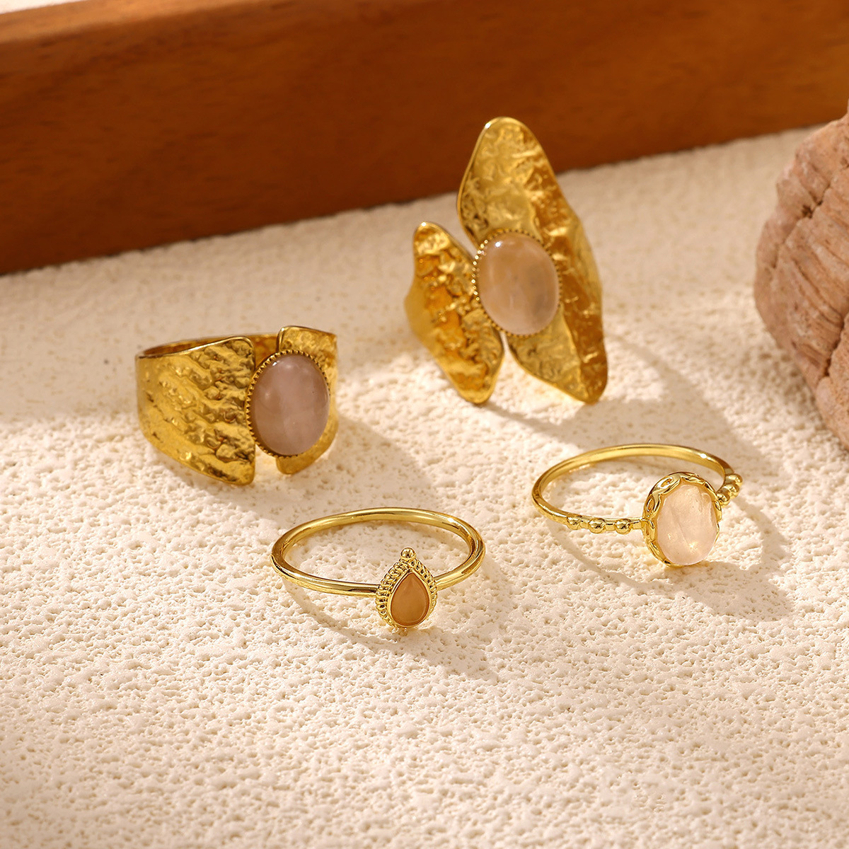 Vintage Metallic Geometric Teardrop Rose Quartz Ring