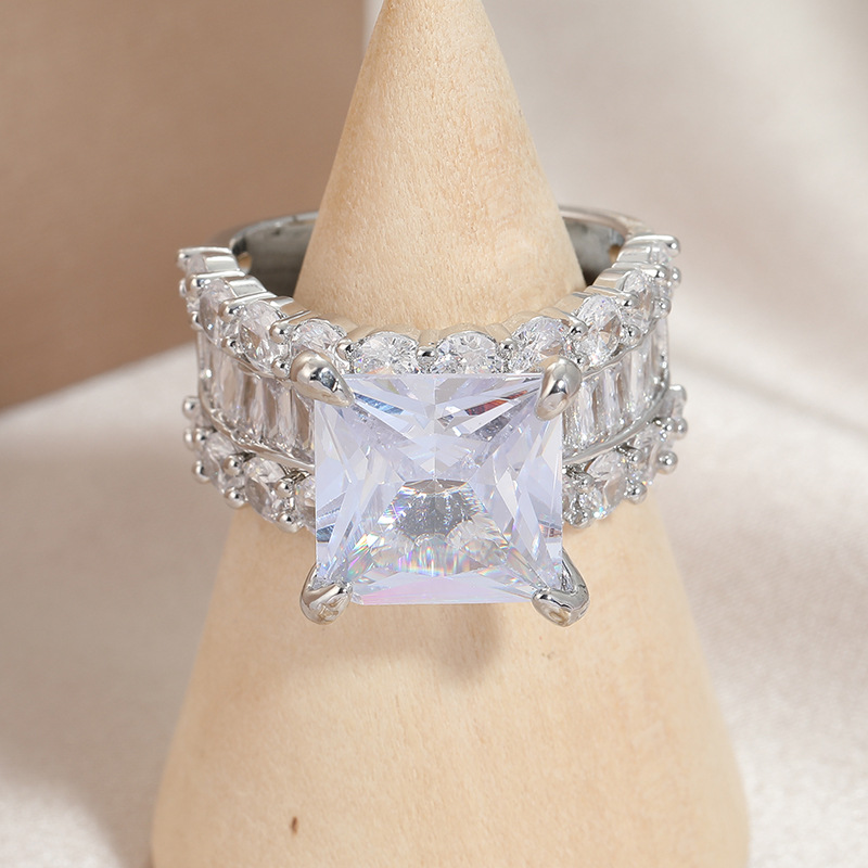 Elegant Square Crystal Ring Silver Tone Brass