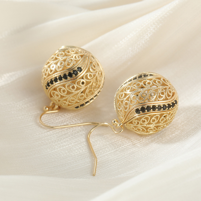 Boucles d'oreilles boules filigranées vintage en laiton doré femmes élégantes fête quotidienne joaillerie de mode