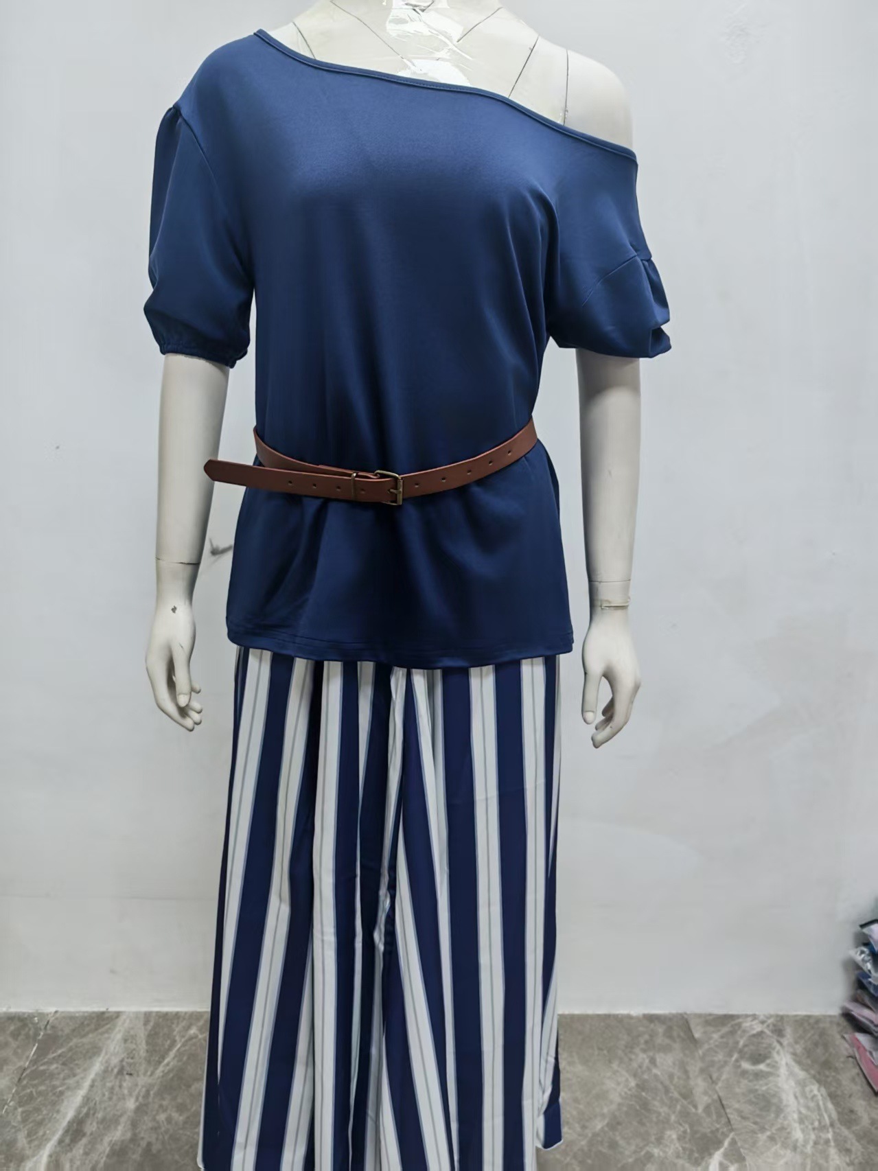 One-Shoulder Bubble Sleeve Set in Sky Blue