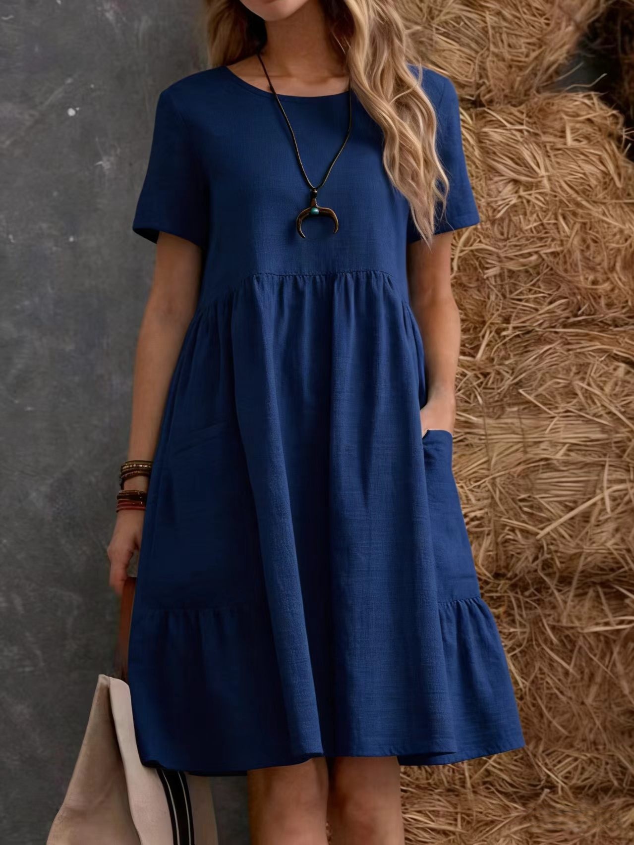 Remnant Women's Round-Neck Pocket Dress — Navy blue