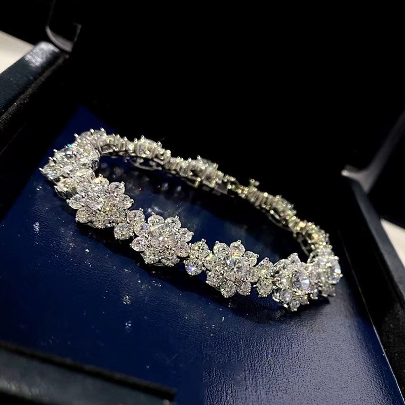 Full Diamond Sunflower Imitation Mosan Women's Bracelet