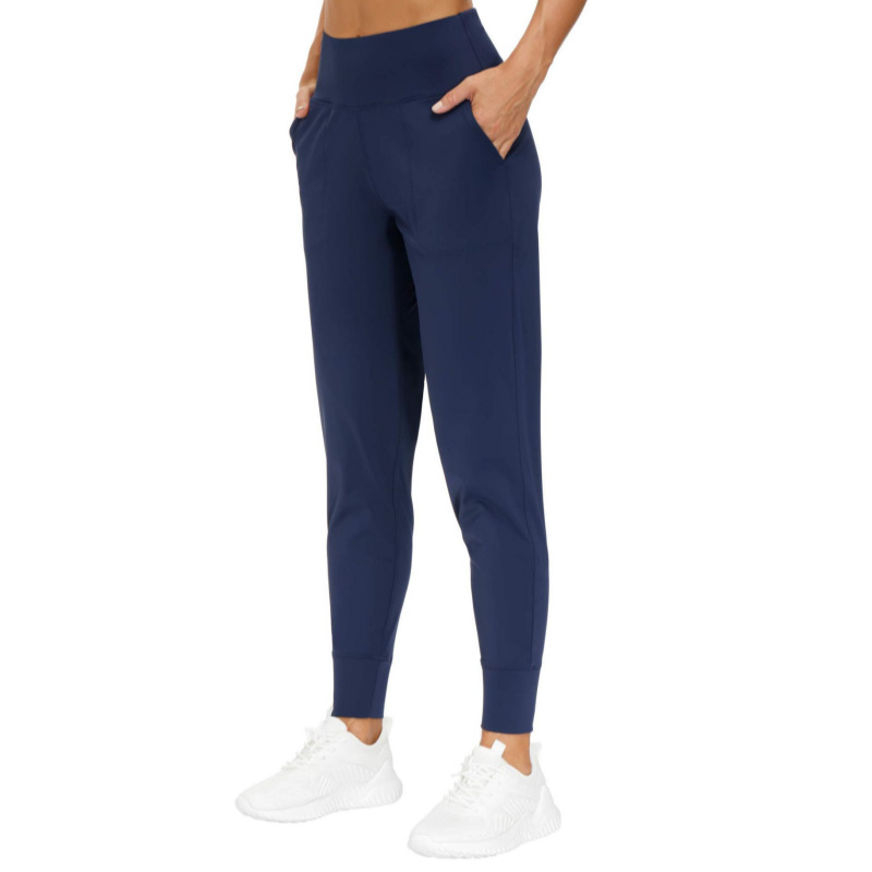 Amazon Women's Patch Pocket Pants Cropped Slim-Fit