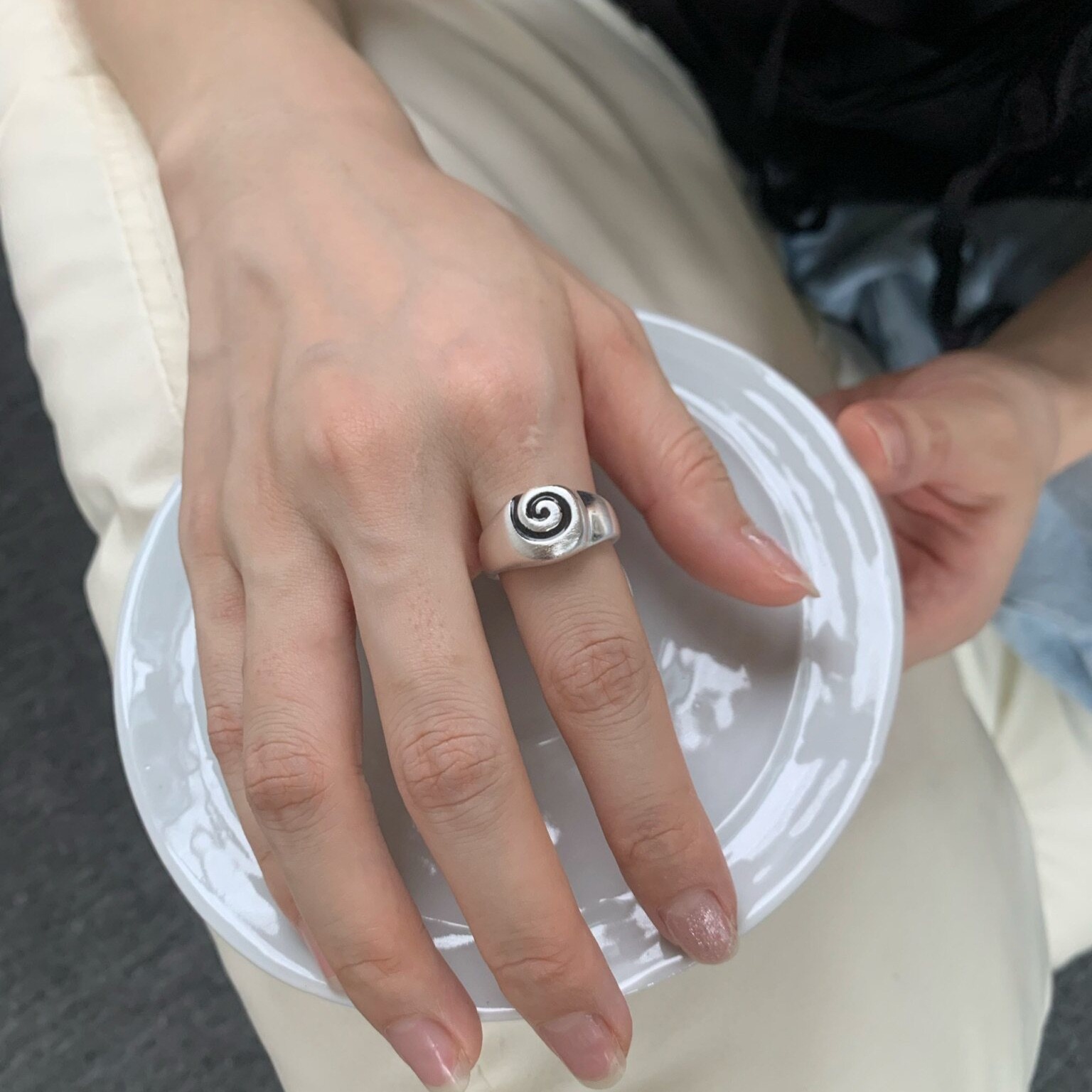 Snail Spiral Line Open Ring For Women, Minimalist Fashion Unique Temperament, Xiaohongshu Viral INS Style Index Finger Band Jewelry 4