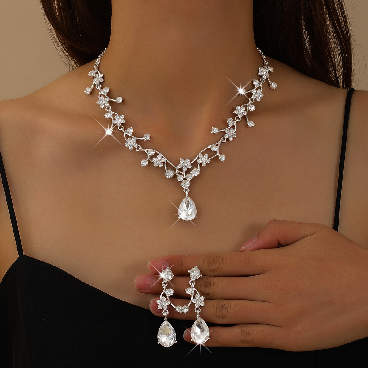 Colier și cercei de nuntă din aliaj de înaltă calitate – bijuterii pentru mireasă, accesorii de nuntă, set de bijuterii