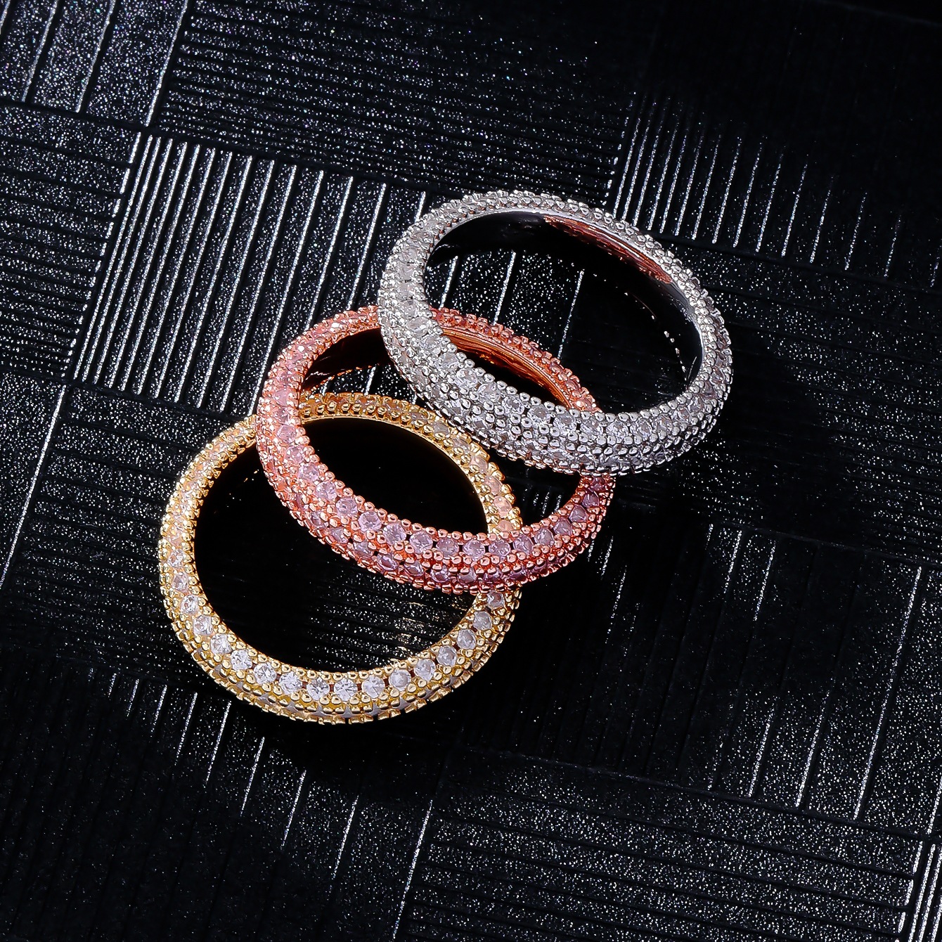 Joseph Jewelry Zirconiu cu trei fețe Inel cu diamante strălucitoare Inel în stil european și american Moda personalizat inel hip hop Tendință