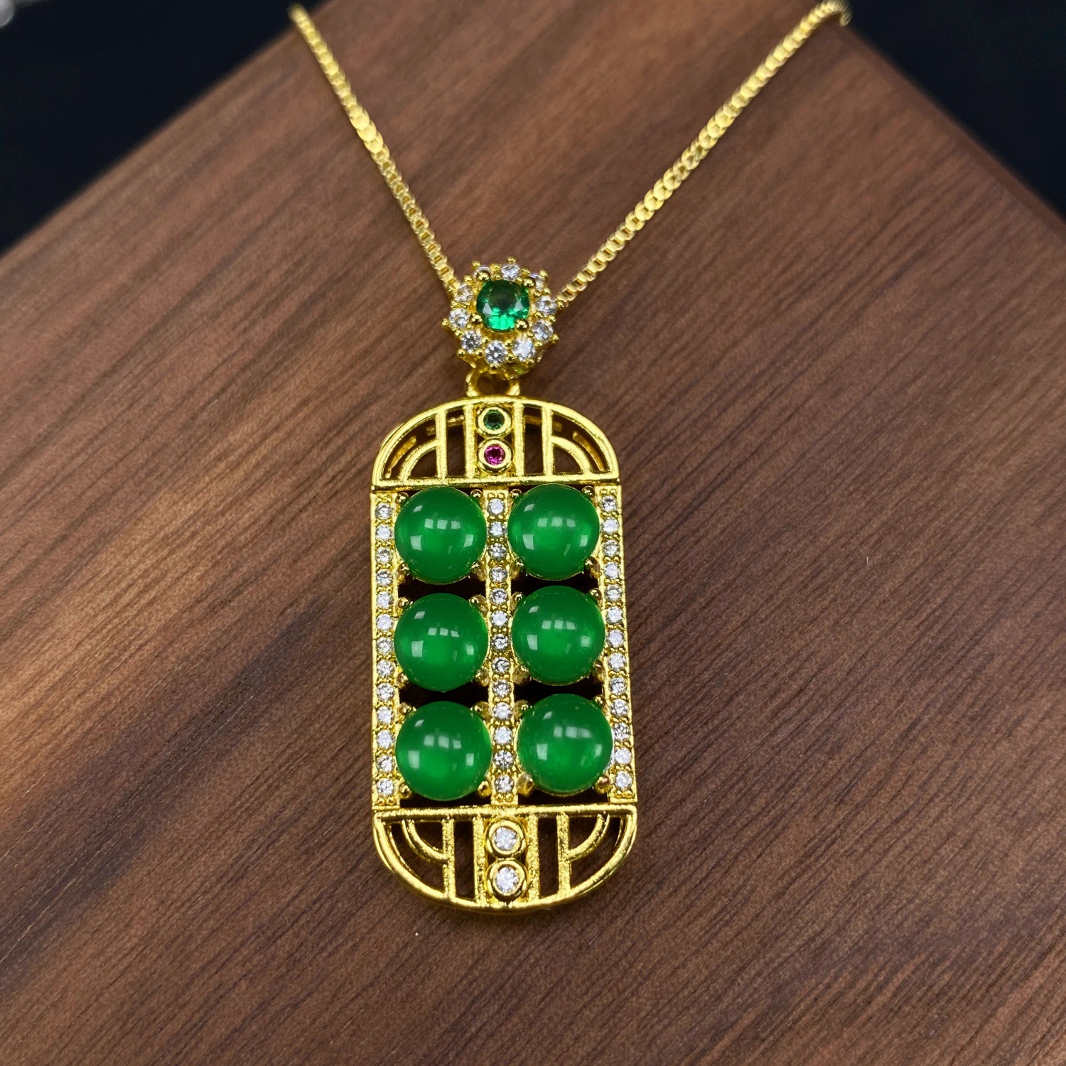 Natural Chalcedony Necklace For Women, Comparable To Jade Pendant, Yangling Green Agate Abacus Clavicle Chain Jewelry