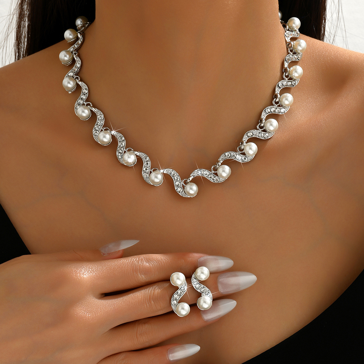 European And American Export New Pearl Necklace Earrings Two-Piece Set For Women Accessible Luxury Niche Versatile Sweater Chain Clavicle Chain Alloy