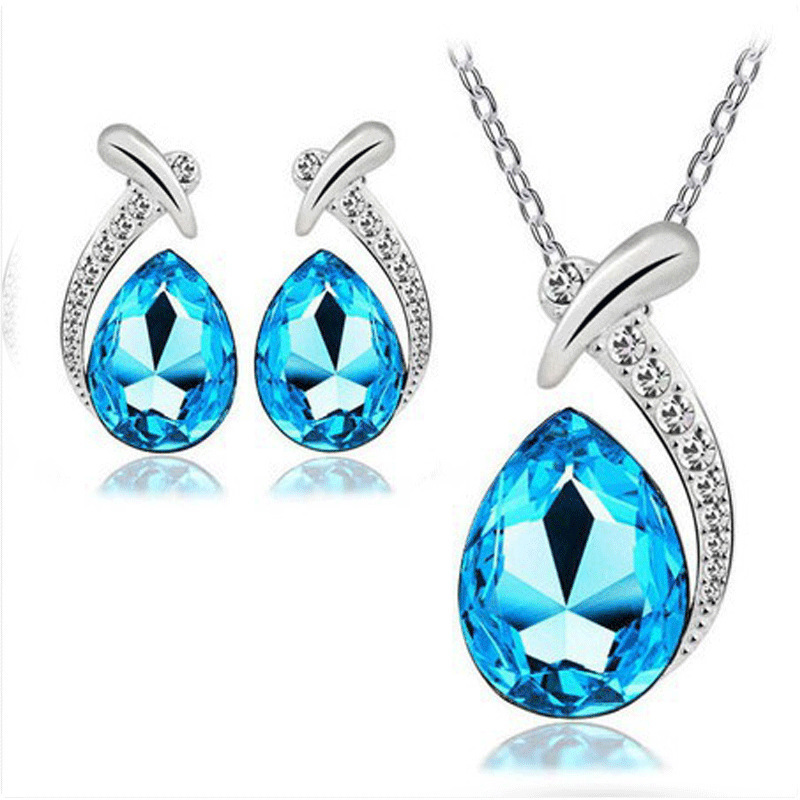 Cross-Border New Style Diamond-Encrusted Clavicle Chain Austrian Crystal Necklace Women's Fish Beauty Jewelry Set European And American Jewelry Wholesale