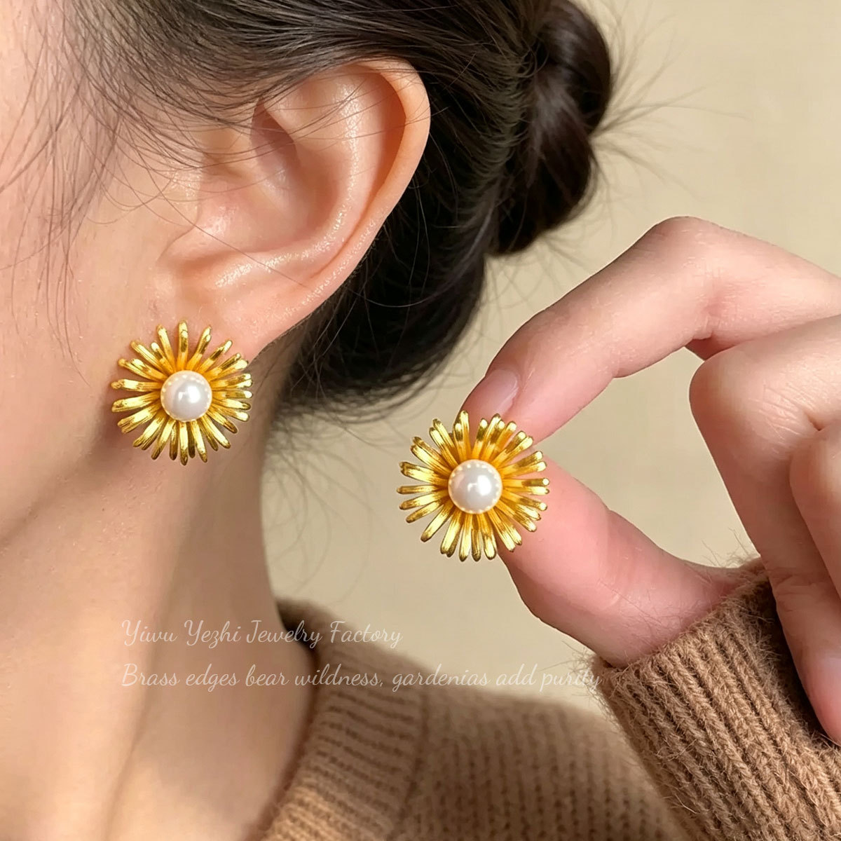French-style Light Luxury Three-dimensional Daisy Pearl Earrings, Fashionable, Sweet, Cute Floral Earrings, Stylish And Unique Ear Accessories
