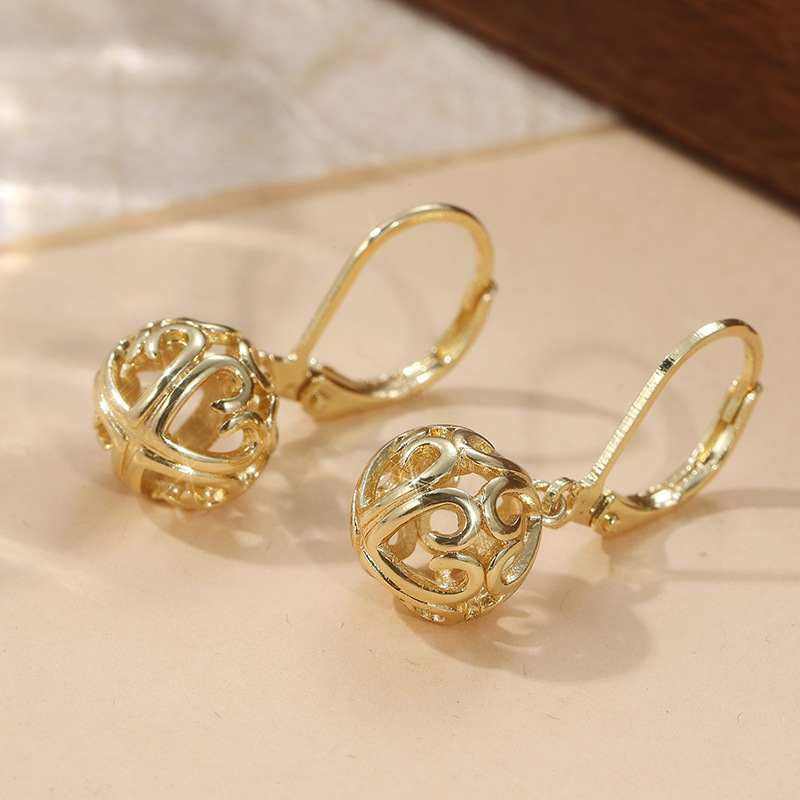 Vintage Hollow Filigree Ball Drop Earrings Brass Women Elegant Dangle Party Jewelry Gold Silver Tone