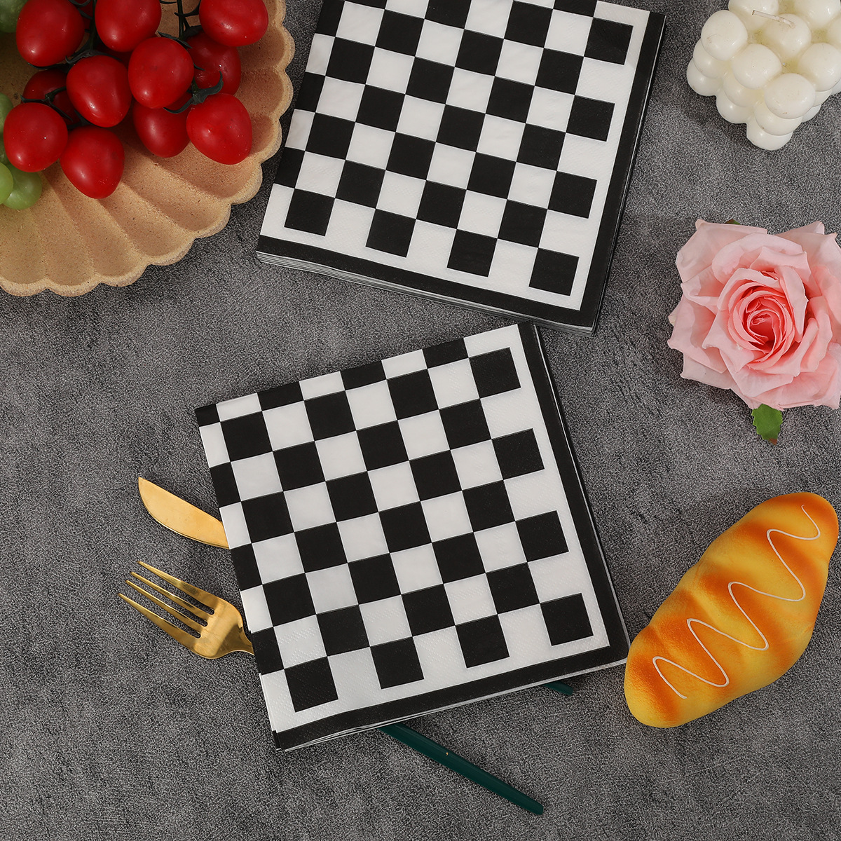 Retro Black And White Checkerboard Printed Napkins For Banquet Parties Double-Layer Thickeneded Portable Napkins