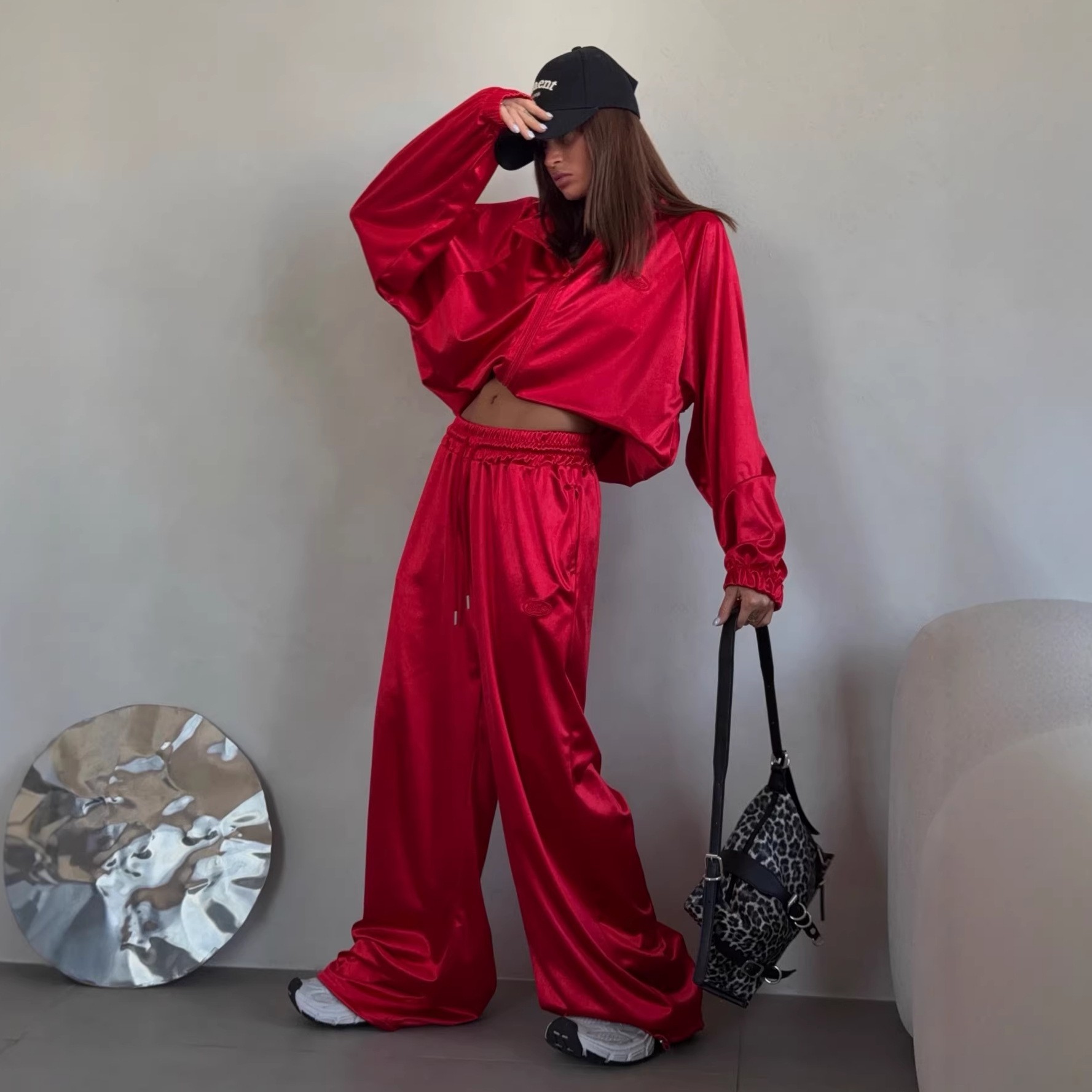 2026 Europe And The United States Cross-border Women's Clothing Spring And Summer New Fashion Trend Loose Sweater Coat Wide Leg Trousers Sports Suit 4