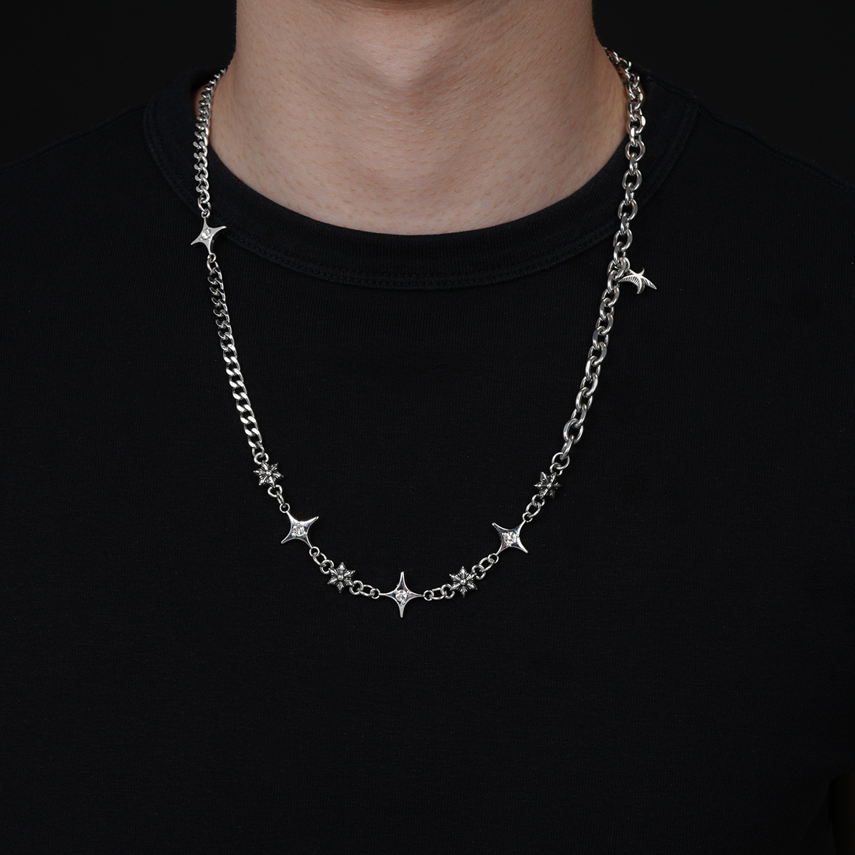 Zircon Starburst Men Necklace, Niche Minimalist Design Pendant, Fashion Versatile Light Luxury High Texture Jewelry For Women