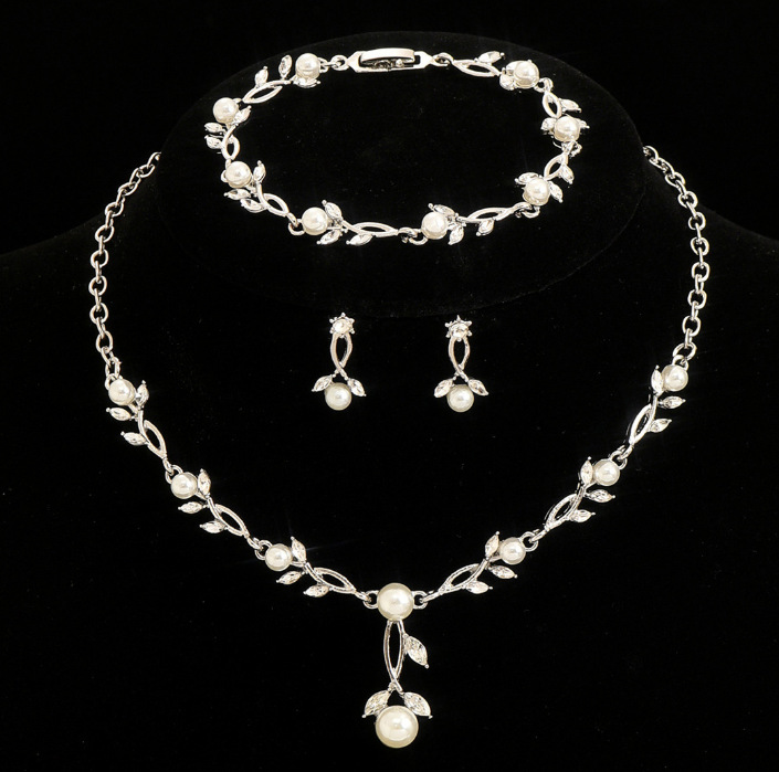 Pearl Necklace and Earrings Set, picture 6 of 6