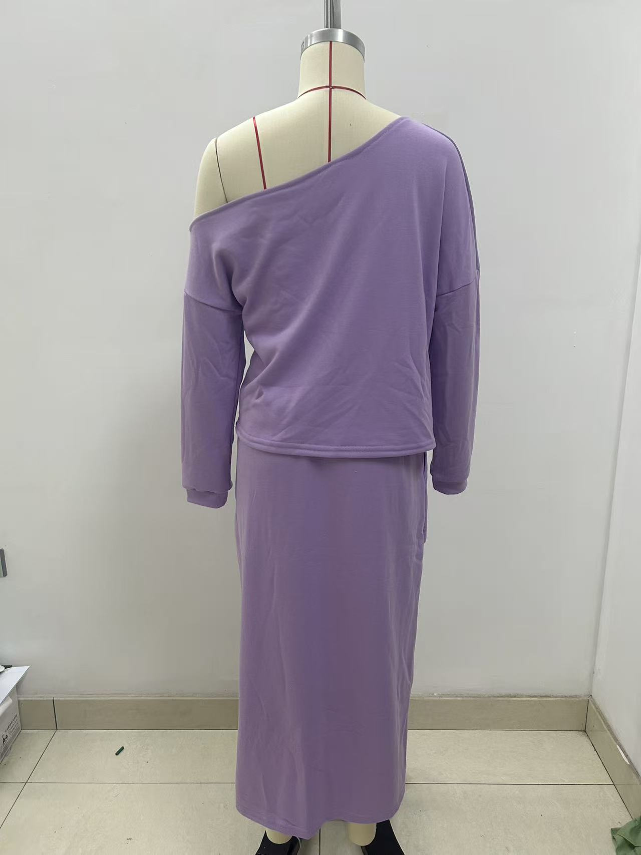 Solid-color two-piece skirt set supplier image 3