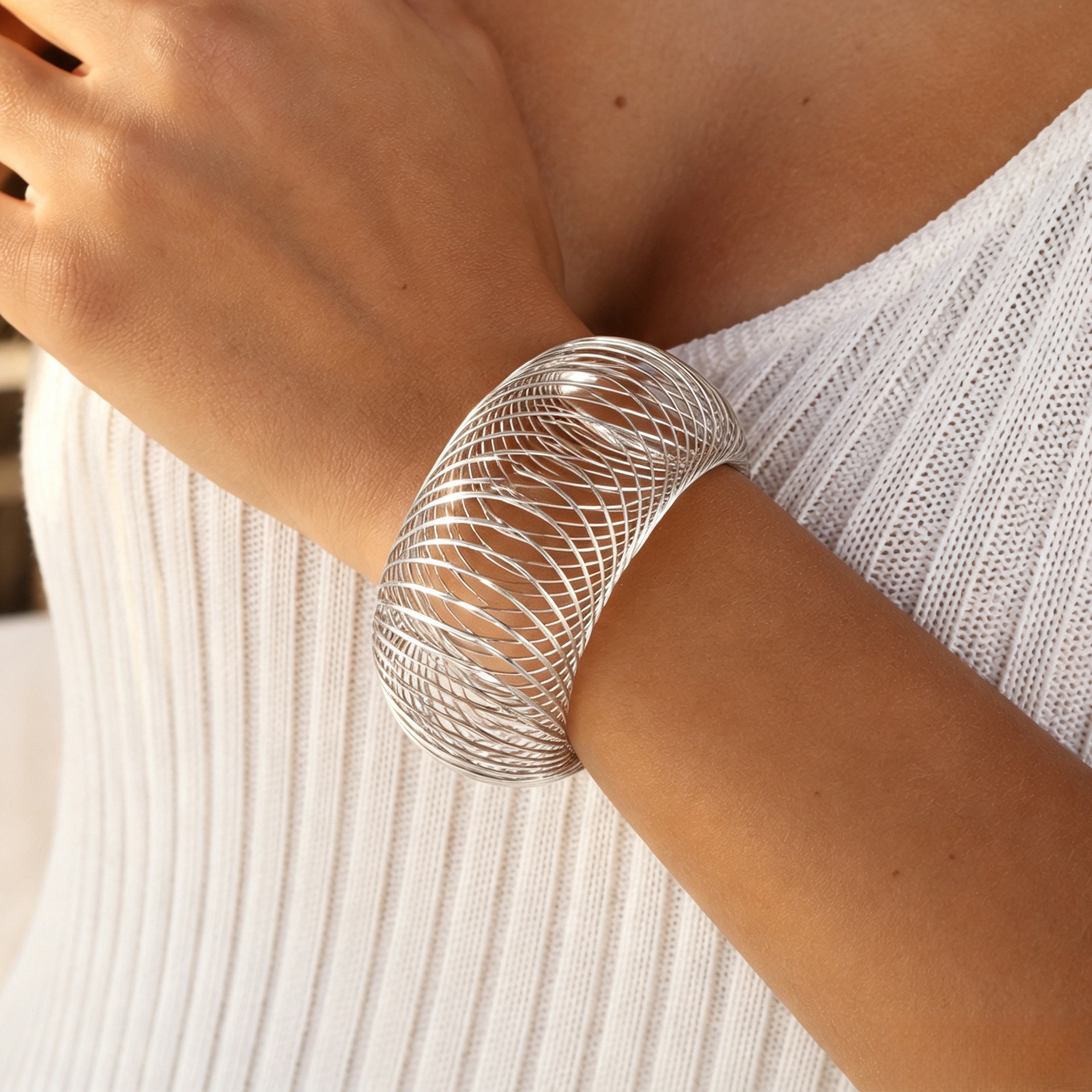 Geometric Round Bangle For Women, Statement Hollow