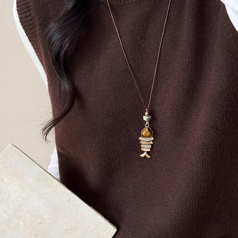 Maillard Vintage Tiger's Eye Stone Leaf Pendant Necklace For Women, Niche High Sense Elegant Delicate Versatile Sweater Chain Neck Jewelry 3