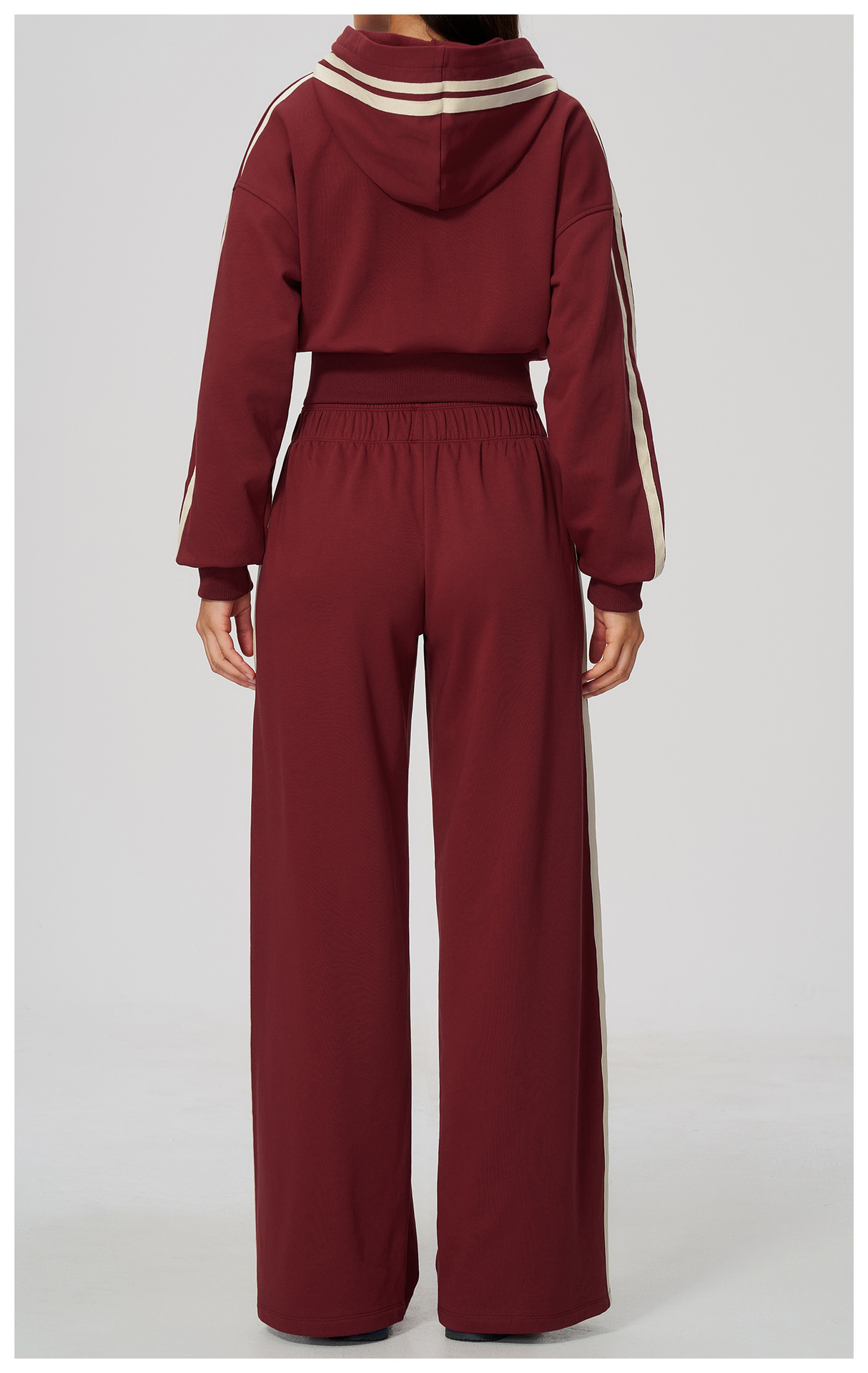 Contrast-stripe cropped hoodie and wide-leg pants set, product reference image 10