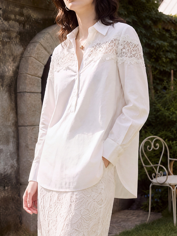 Lace Trim V-Neck Long Sleeve Cotton Blouse