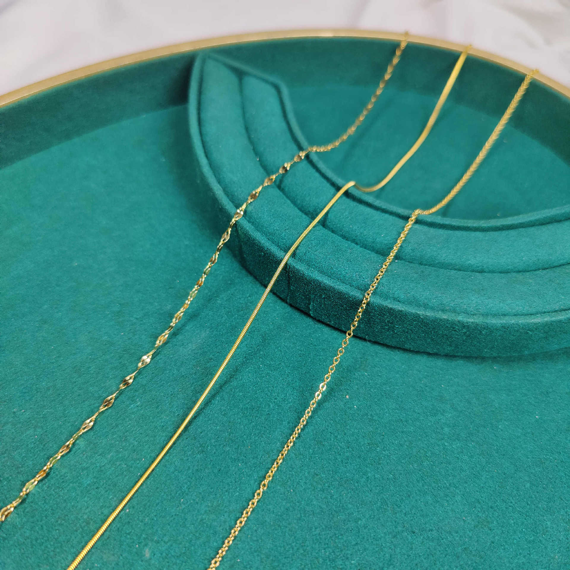18K Gold Necklace Plain Chain Gold Chain Children's Fine Titanium Steel Does Not Fade Single Chain Gold Plated Bare Chain Clavicle Chain Accessories — 1