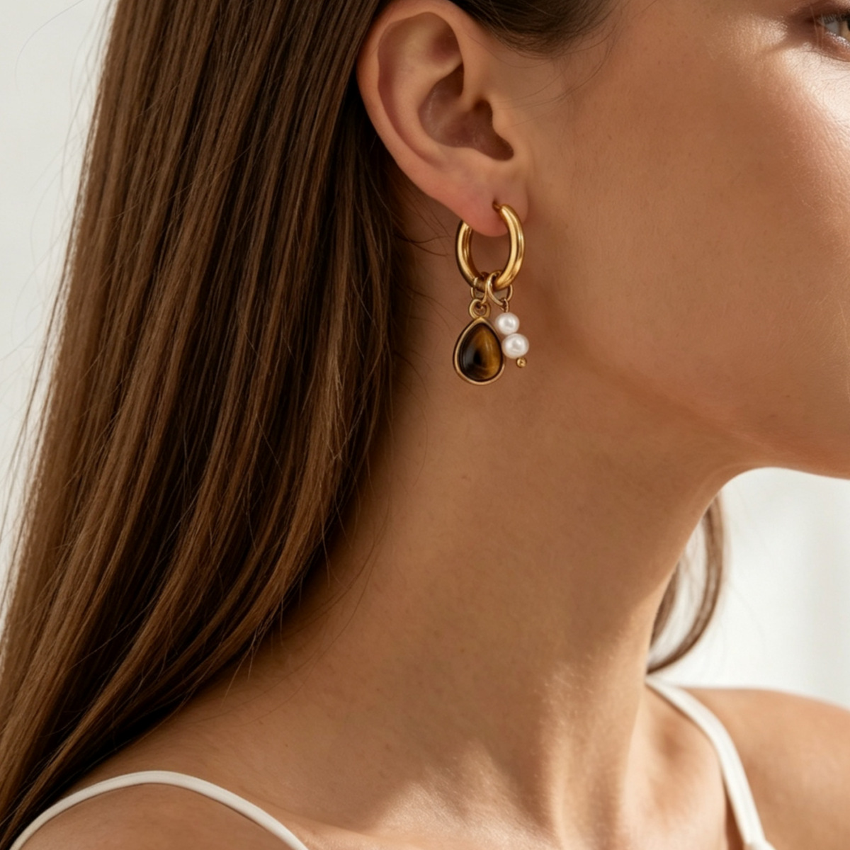 European And American Retro Women's Earrings, Niche Design With Inlaid Gemstones And Pearls, High-End Design Earrings, Versatile And Elegant Ear Accessories