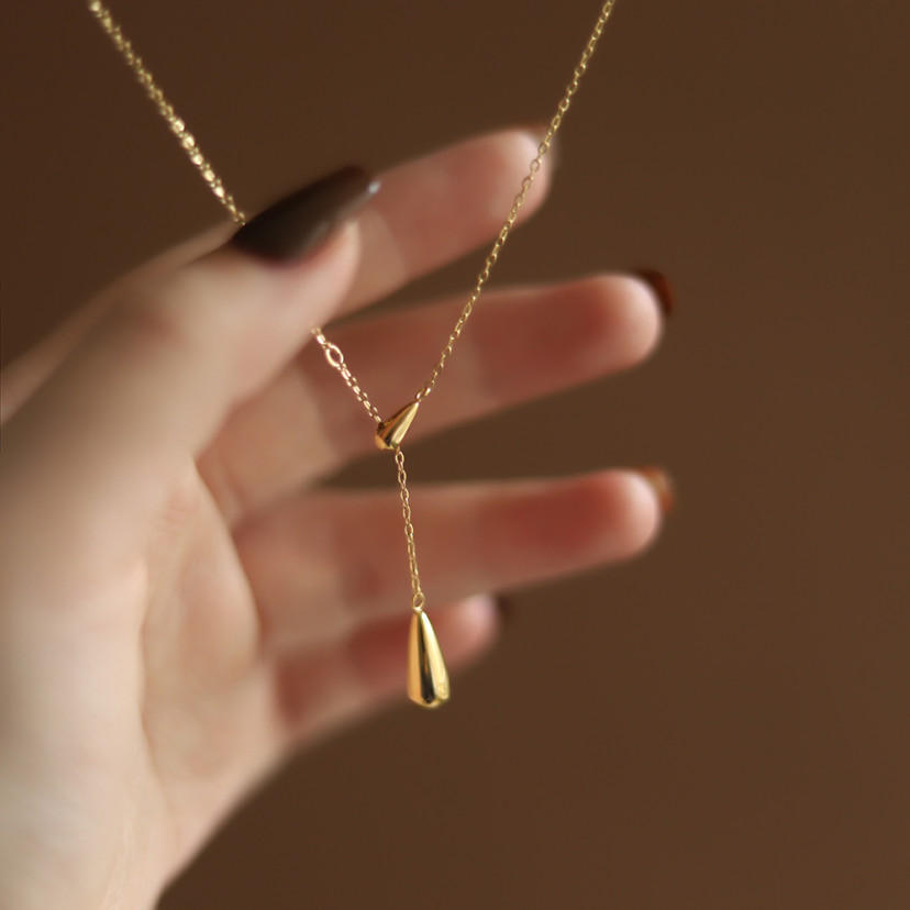 New Pear-Shaped Water Drop Diamond Necklace, Titanium Steel Plated , Does Not Fade, Simple And Exquisite Clavicle Chain With Unique Design