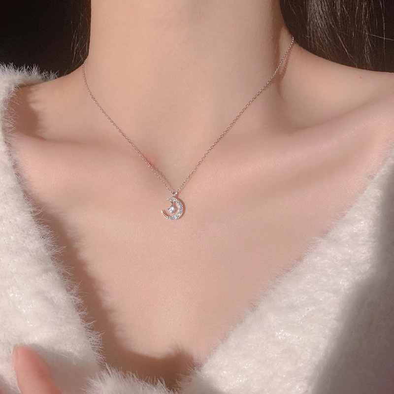 Titanium Steel Necklace Autumn And Winter New Star Moon Women's Fashion Accessible Luxury Versatile Niche Design Exquisite Clavicle Chain