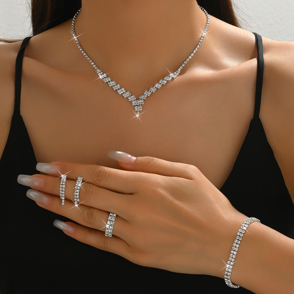 Set de bijuterii pentru femei în stil tradițional indian, cu strasuri, compus din colier și cercei, accesorii elegante pentru ținuta de mireasă, potrivite