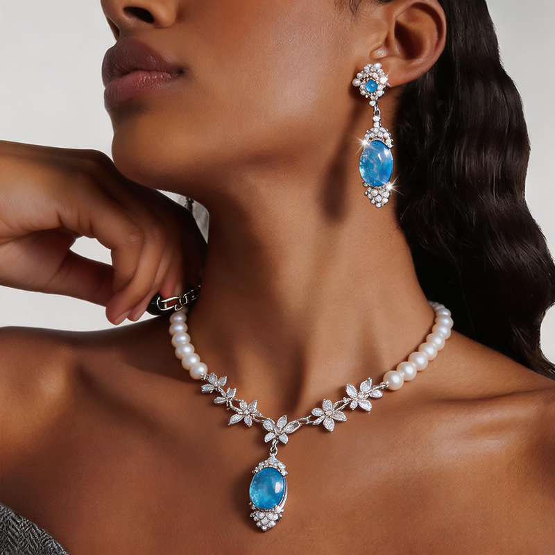 European And American Style Silver Needle Diamond-Encrusted
