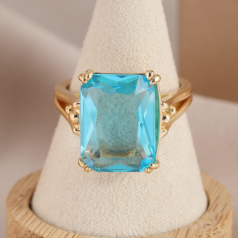 Elegant Blue Crystal Statement Ring Gold Tone