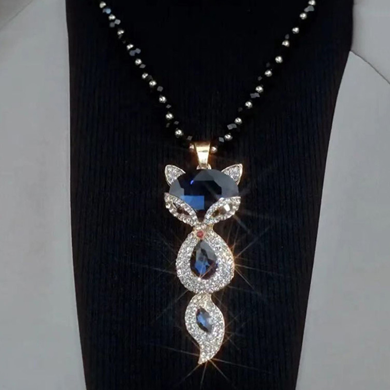 Autumn And Winter New Elegant All-match Fox Necklace Women's Exquisite Fashion Woolen Chain Long Clothes Accessories Decorative Pendant