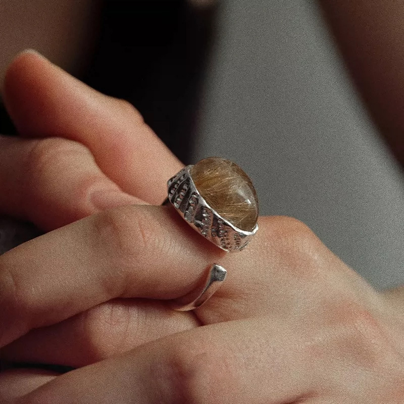 Vintage Embossed Texture Oval Colored Gemstone Ring For Women