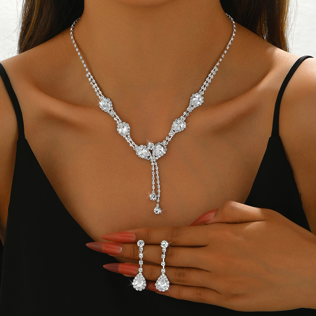 2025 New Wholesale Necklace Earrings Suit Simple