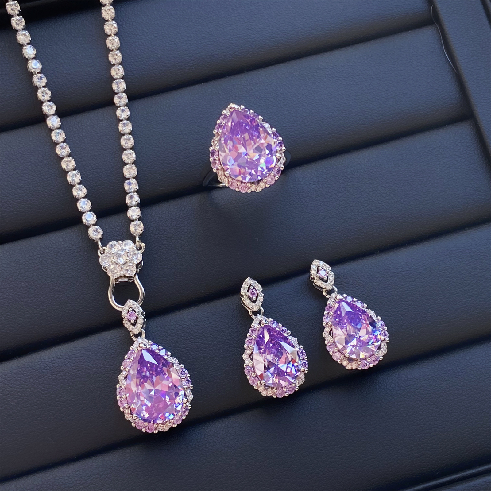 Flash Ice Flower Zircon Simulation Amethyst Full Diamond Luxury Open Ring Women's Elegant Pendant Earrings Suit