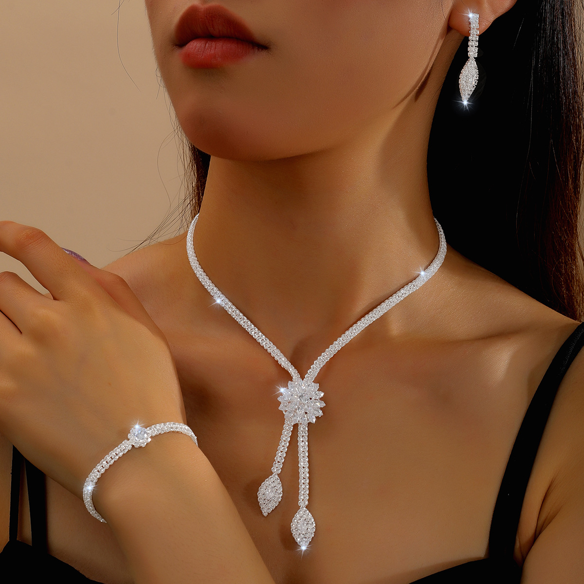 Bridal Wedding Dress Necklace Set, Light Luxury Full Diamond Flower Tassel Water Drop Style, Banquet Stage Performance Accessories