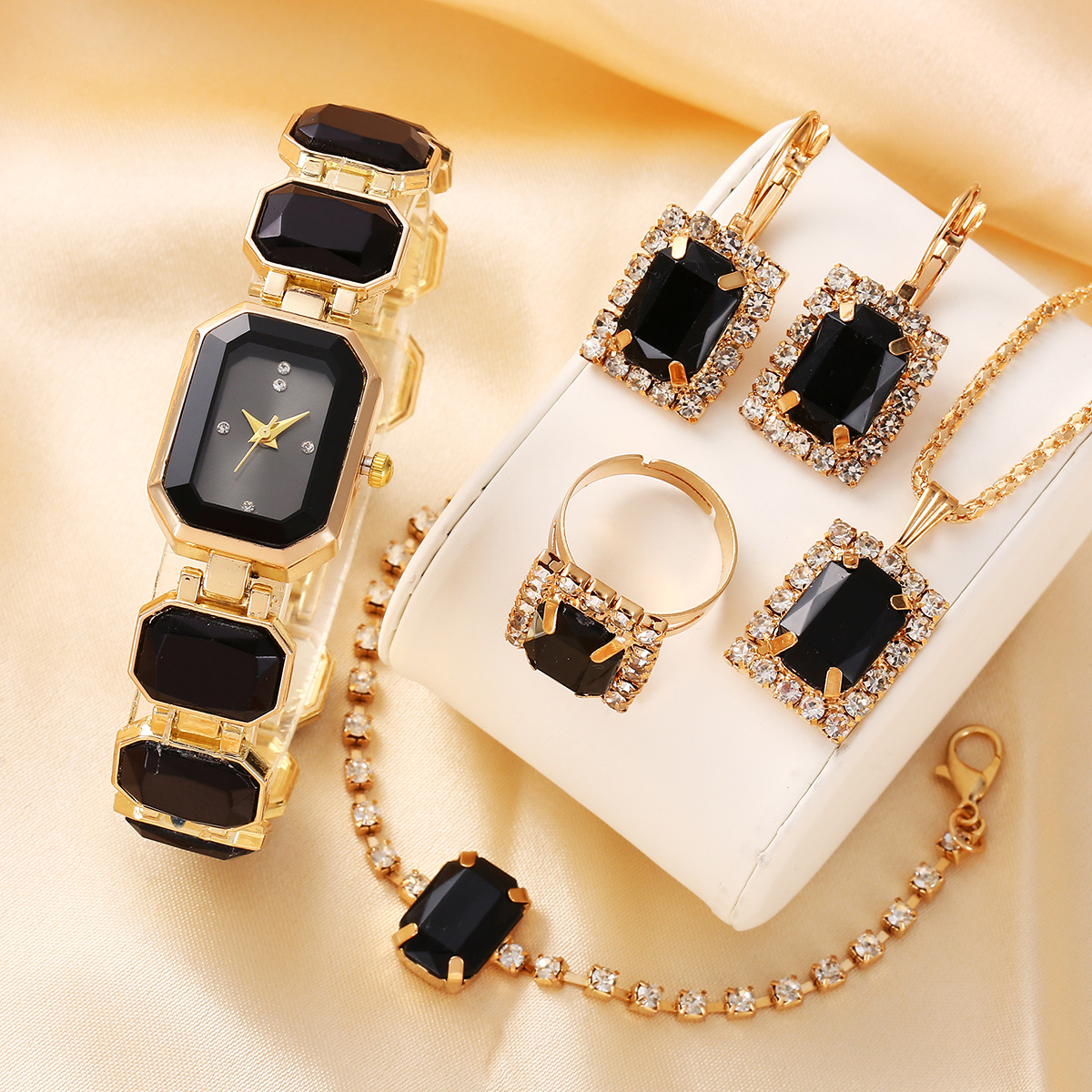 New Small Rock Candy Watch Women's Watch Women's Watch Light Luxury Niche Temperament High-Value Quartz Watch Square Set