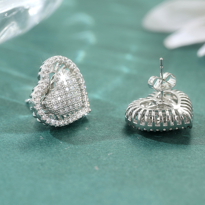 Sparkling Heart Crystal Stud Earrings Silver Tone Brass Women Elegant Wedding Party Fashion Jewelry Statement