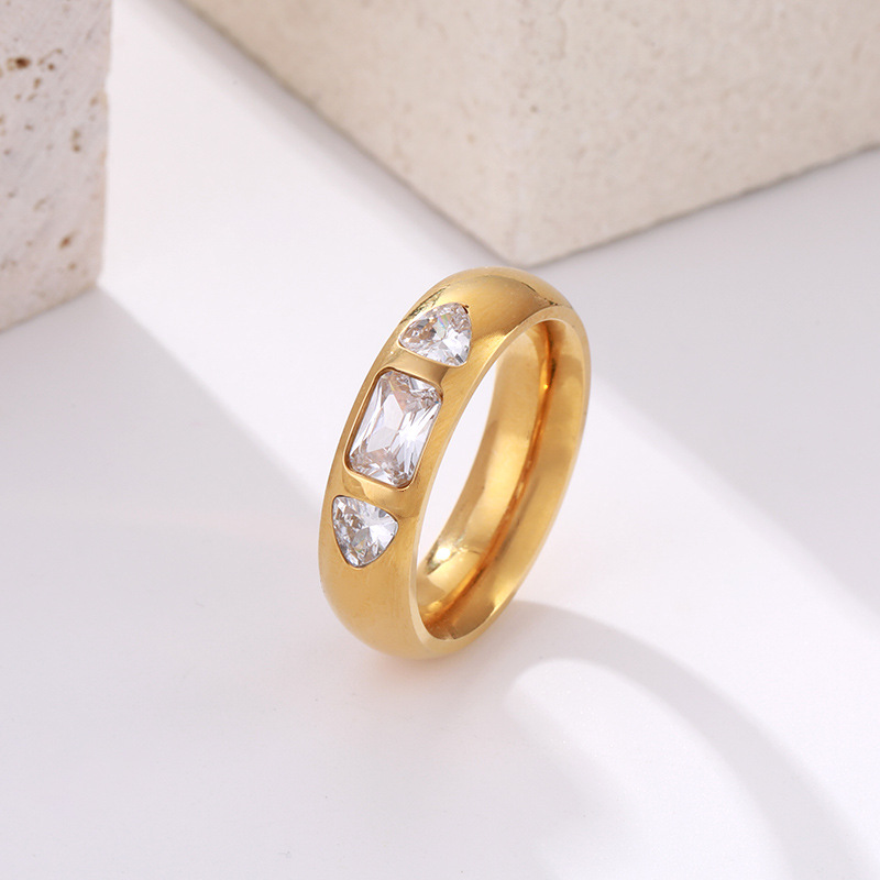 Fashion Light Luxury Inlaid Three Diamond Ring Versiunea coreeană a designului simplu de nișă Bijuterii de mână din oțel de titan elegant Vânzări directe din