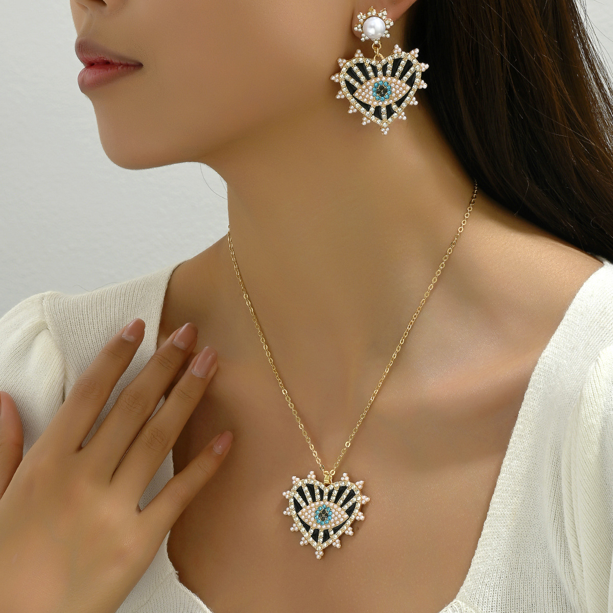 Cross-border Hot Hip-hop Retro Women's Necklace Earrings Niche Devil's Eye Diamond Design Earrings Long Chain product image