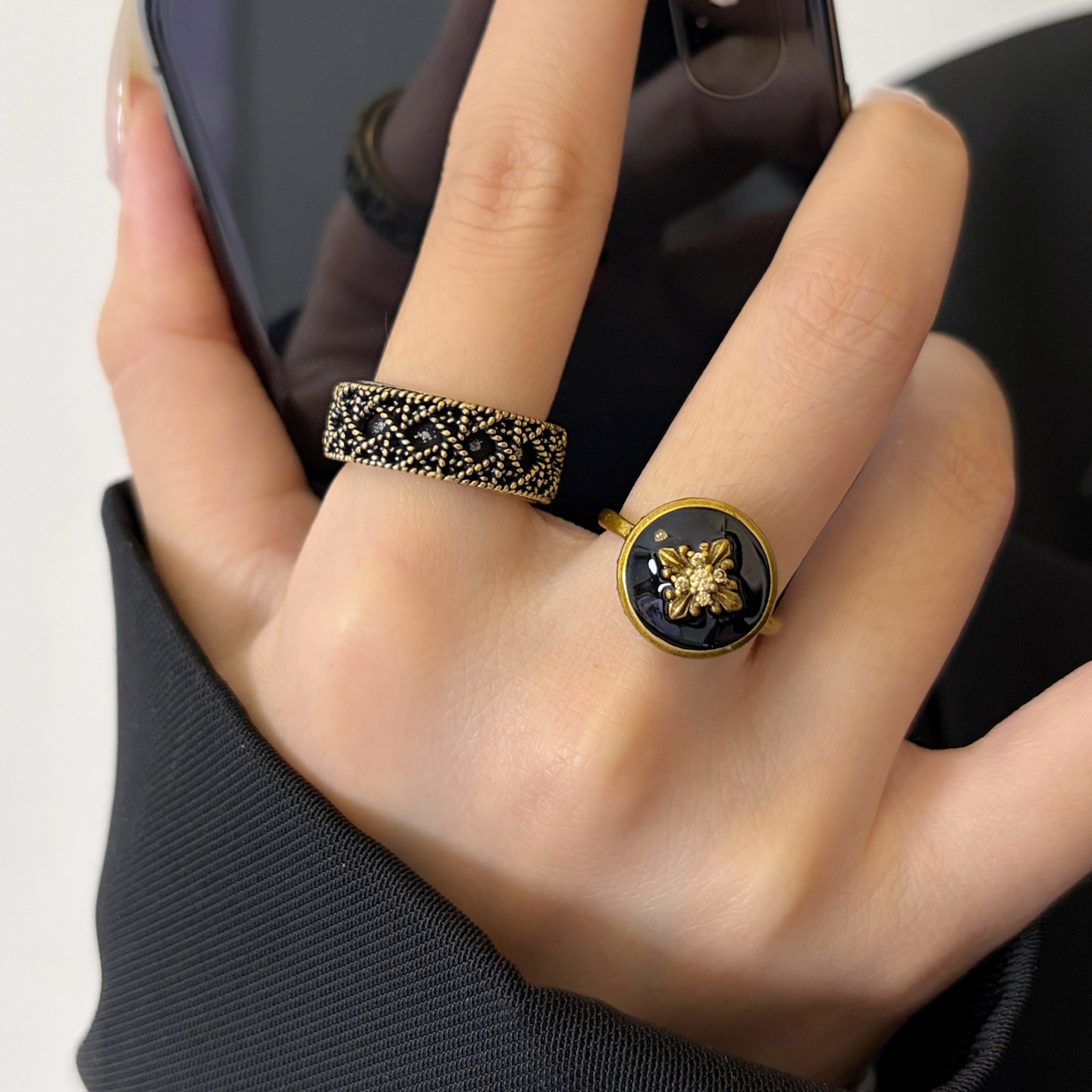 Women Vintage Black Gold Twill Grid Woven Open Ring, Enamel Iris Inlaid Rhinestone Versatile Adjustable Finger Jewelry