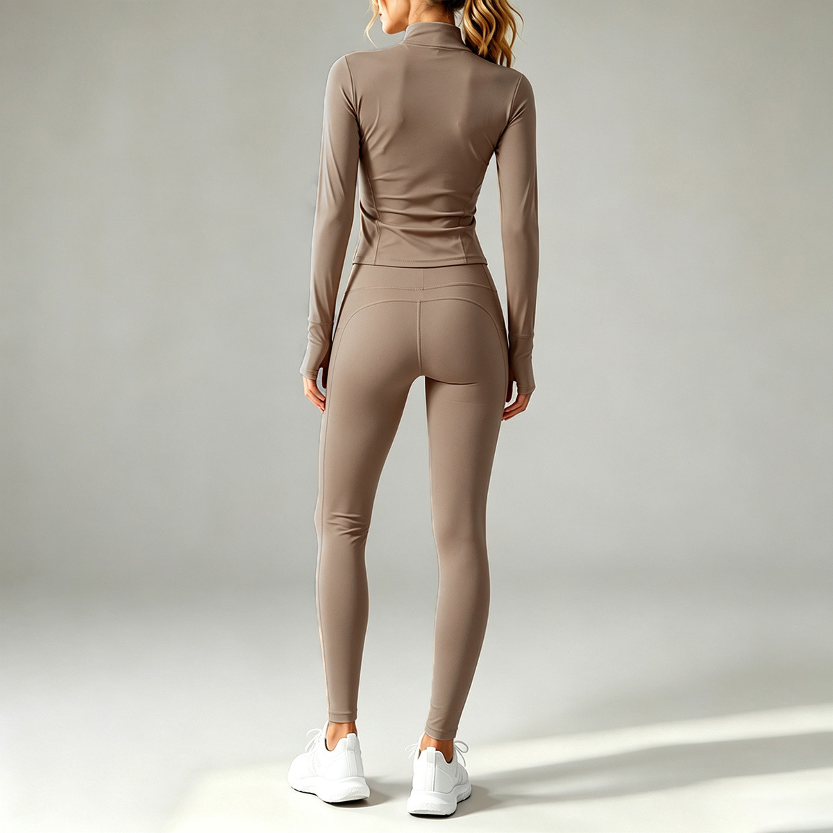 2026 Fall New Stand Collar Zipper Yoga Outfit For Women, Long Sleeve Two-Piece Set With Pockets And Peach Hip-Enhancing Fitness Pants