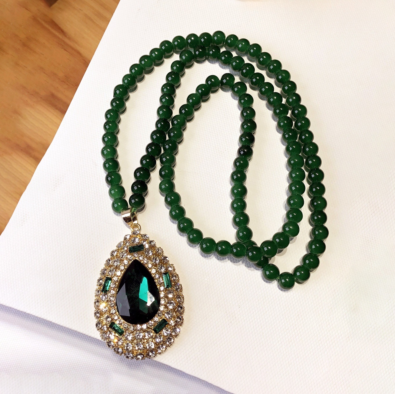 New Vintage Emerald Beaded Crystal Necklace Women's Water Drop Woolen Chain Long High-end Pendant Accessories Pendant