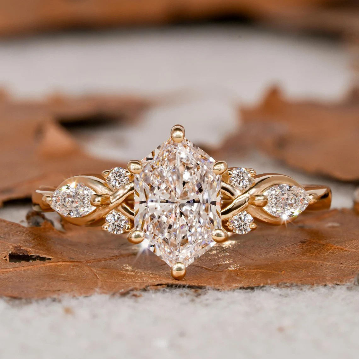 Inel de logodnă pentru femei, elegant, în formă de săgeată, cu zircon și diamante, un accesoriu de modă versatil, foarte căutat în comerțul transfrontalier