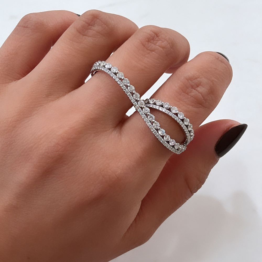 Women Wavy Rhinestone Inlaid Two Finger Ring